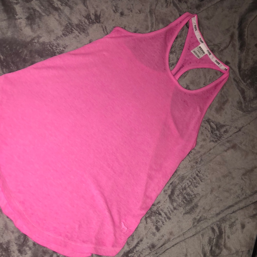 🌷🟣5 for 25 deal 🟣VS tank top🌷